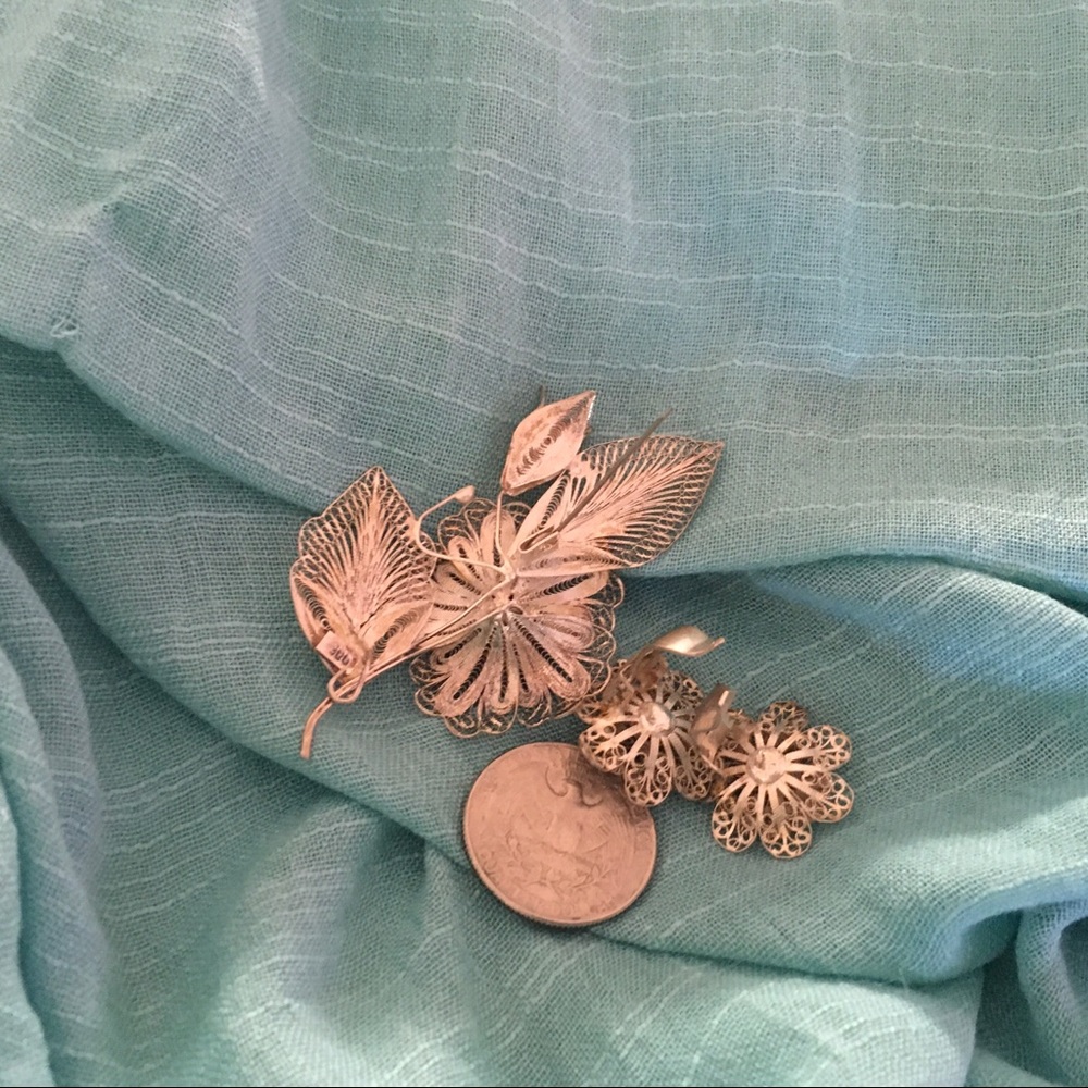 Filigree Brooch Set - Picture 5 of 6